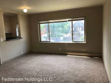 Main picture of 2100 Pleasant Ave