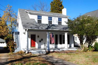 Main picture of 2021 Elizabeth Ave