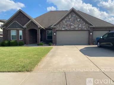 Main picture of 2203 SW Montana Ave