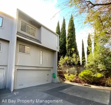 Main picture of 1098 Azalea Ct