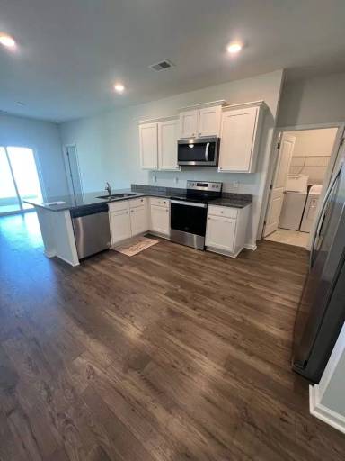 Main picture of 377 Forestbrook Cove Cir