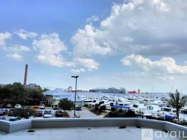 Main picture of 2772 Lighthouse Pt E