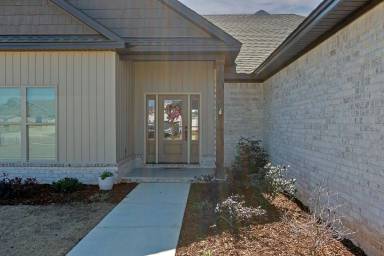 Main picture of 1909 Clearbranch Dr