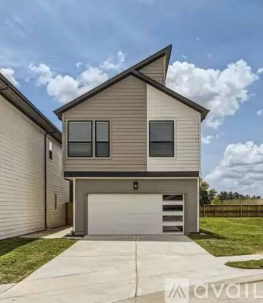 Main picture of 6455 Pine Heights Dr
