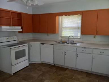 Main picture of 1115 Zoschke Rd
