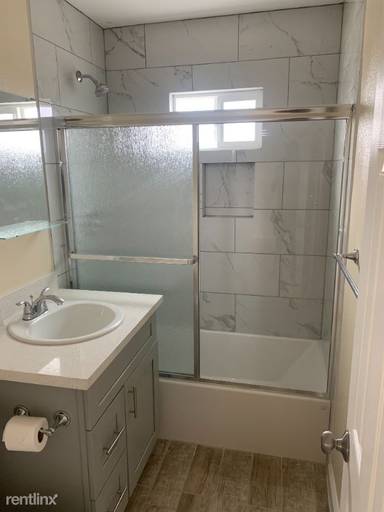 Main picture of 5887 Imperial Ave