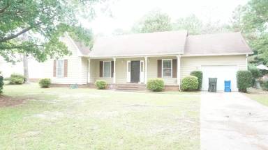 Main picture of 6220 Lake Trail Dr
