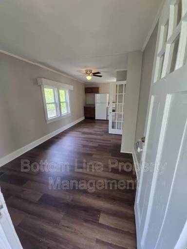 Main picture of 182 Cabarrus Ave E