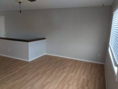 Main picture of 750 Packer Pl