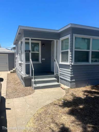 Main picture of 8854 Jefferson Ave