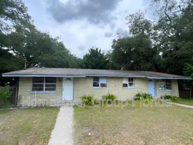 Main picture of 1503 E 139th Ave