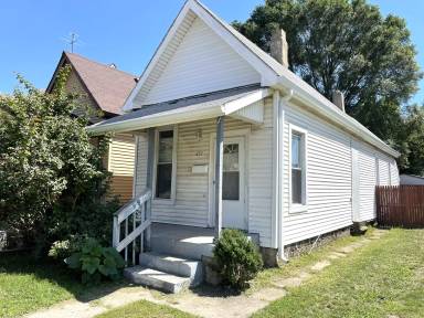 Main picture of 651 Division St