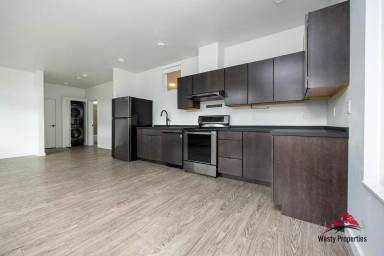 Main picture of 4647 SE 40th Ave