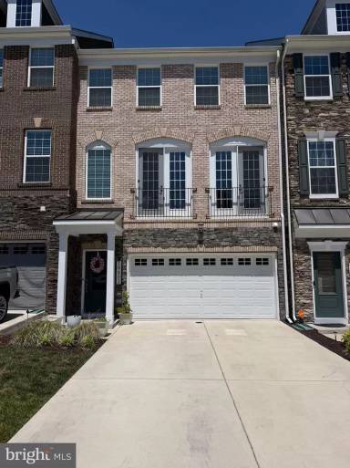 Main picture of 10802 Foxtrot Cir