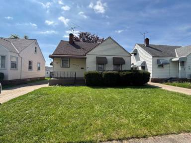 Main picture of 4670 E 90th St