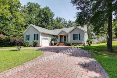 Main picture of 1913 Castle Glen Dr