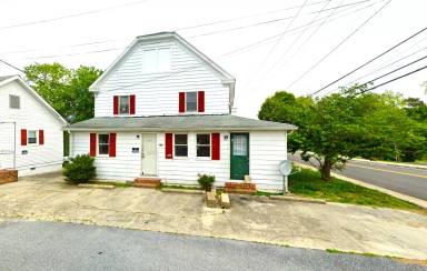 Main picture of 11825 Beechwood St