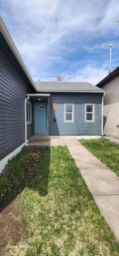 Main picture of 606 W 24th St