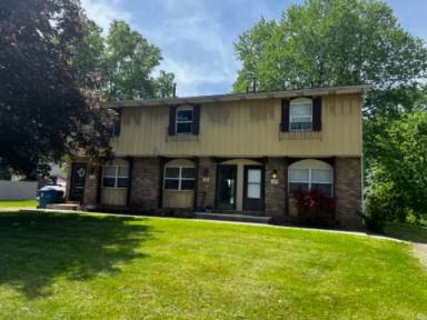 Main picture of 327 Cathedral St