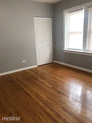 Main picture of 2834 W 65th St