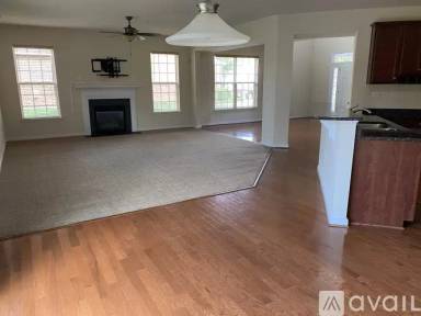 Main picture of 327 Clerke Dr