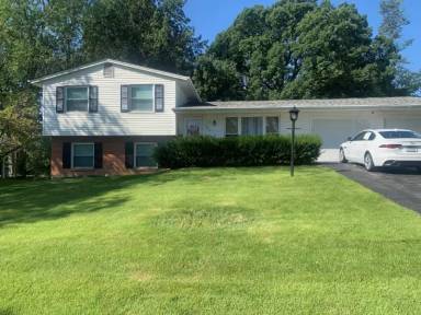 Main picture of 1290 Oak Bark Dr