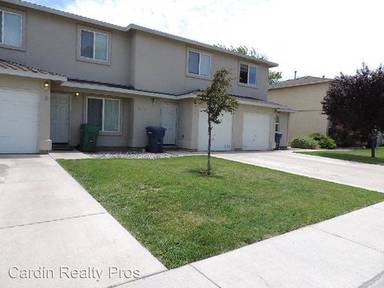 Main picture of 625 Sunny Ln