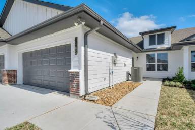 Main picture of 1129 Trellis Pass