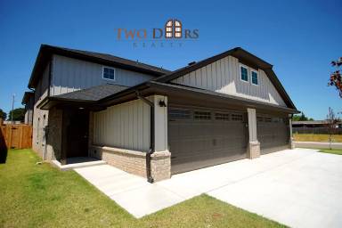 Main picture of 12009 Rhya Ln