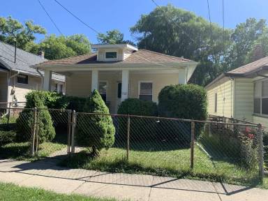 Main picture of 928 Farrand St