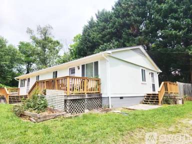 Main picture of 17 Unaka Ave