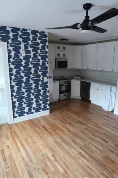 Main picture of South 4526 North Sheridan Apartments