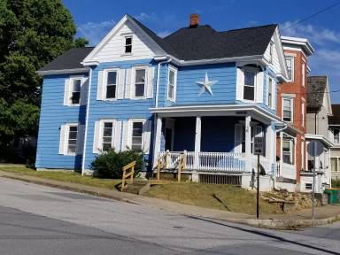Main picture of 127 W 2nd St