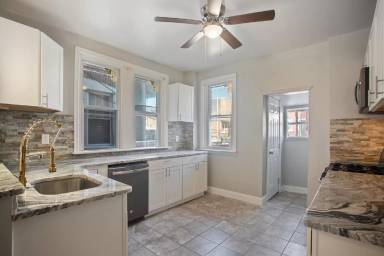Main picture of 5443 Lebanon Ave