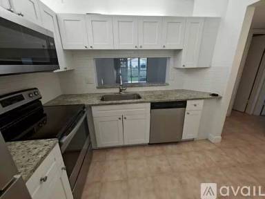 Main picture of 8750 Royal Palm Blvd