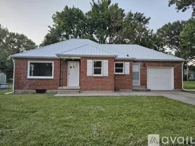 Main picture of 604 W Park St