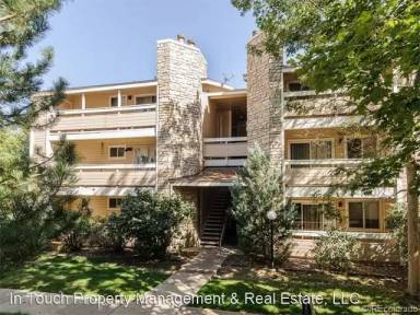 Main picture of 1075 S Elkhart Way