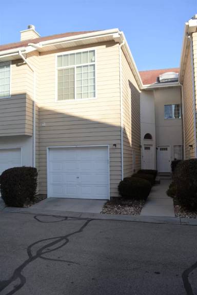 Main picture of 1376 W Ocean Ct