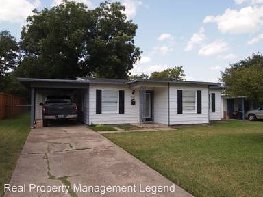 Main picture of 837 Travis St