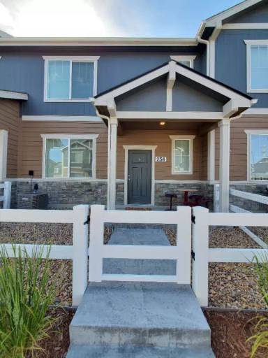 Main picture of 254 Cardinal St