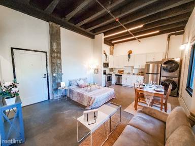 Main picture of Dahlman Flats
