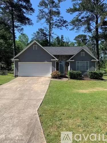 Main picture of 4017 Edgewood Cir