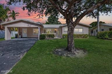 Main picture of 5772 NE 17th Ave
