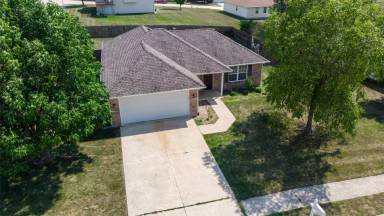 Main picture of 1306 Whirlaway Ct