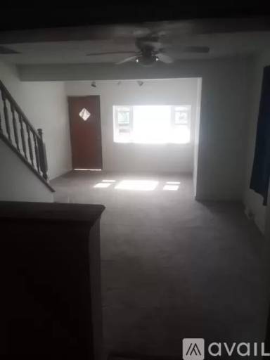 Main picture of 8 Murphy Ave