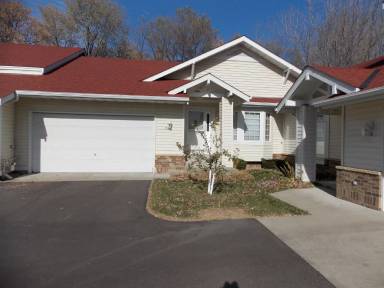 Main picture of 726 E Nicollet Blvd