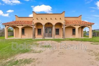 Main picture of 825 Carpintero St