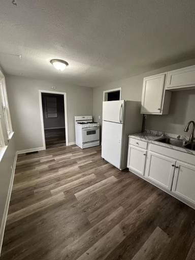 Main picture of 12501 Plover St