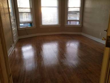 Main picture of 850 W 4th St