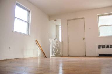 Main picture of 6302-6304 N 10th St